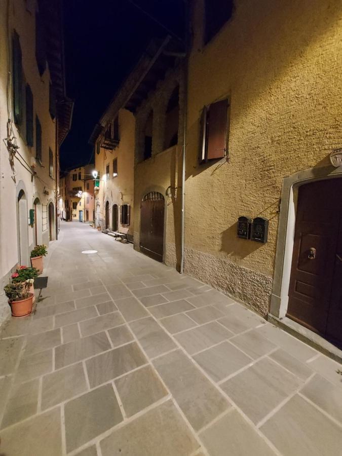 Casa Lorenzo - Nel Centro Storico Di Fiumalbo Lejlighed Eksteriør billede