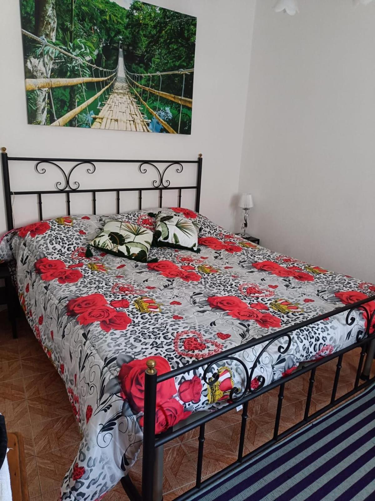 Casa Lorenzo - Nel Centro Storico Di Fiumalbo Lejlighed Eksteriør billede